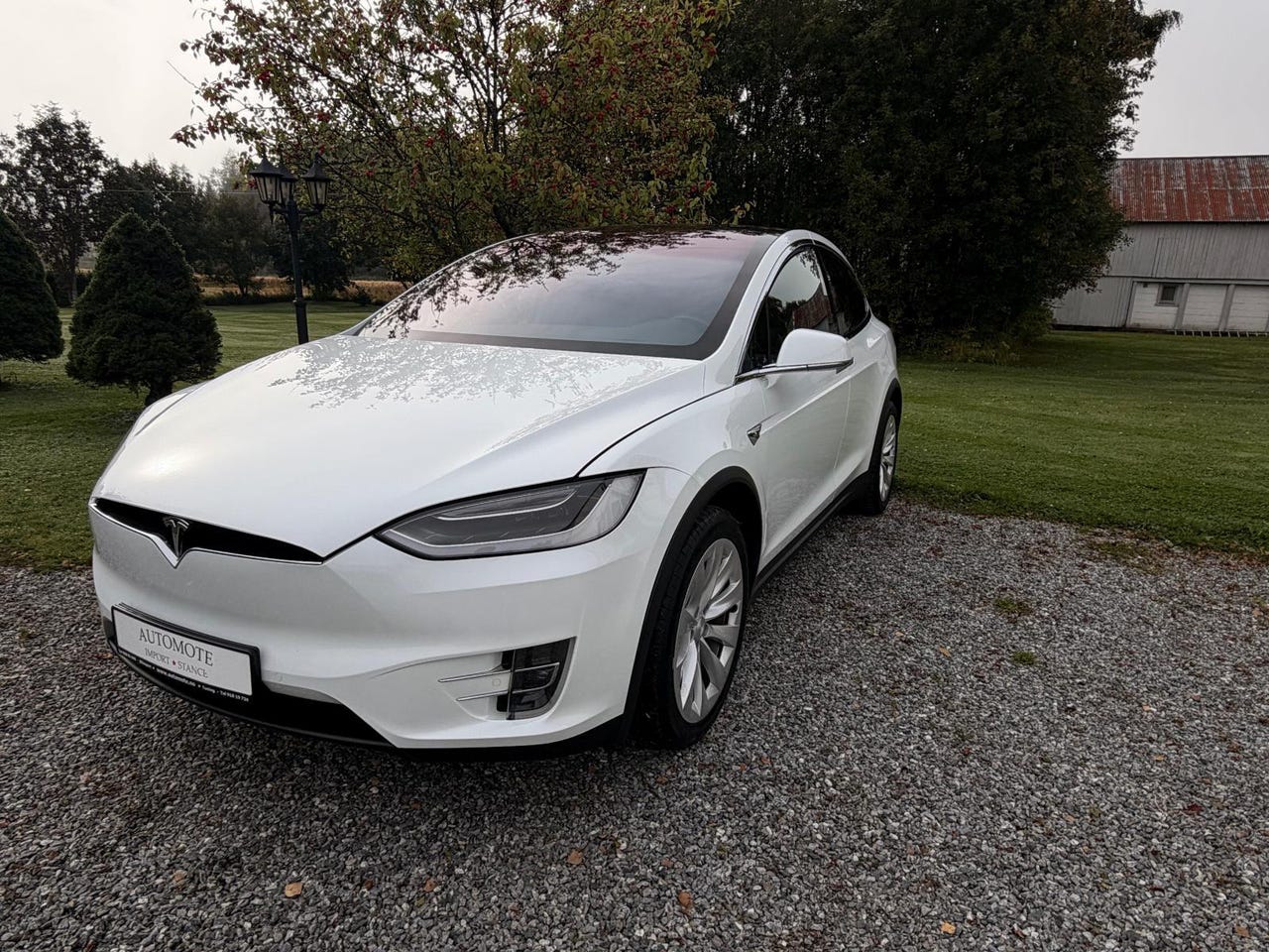Tesla Model X