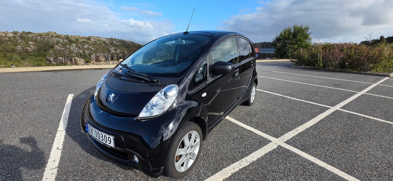 Peugeot iOn