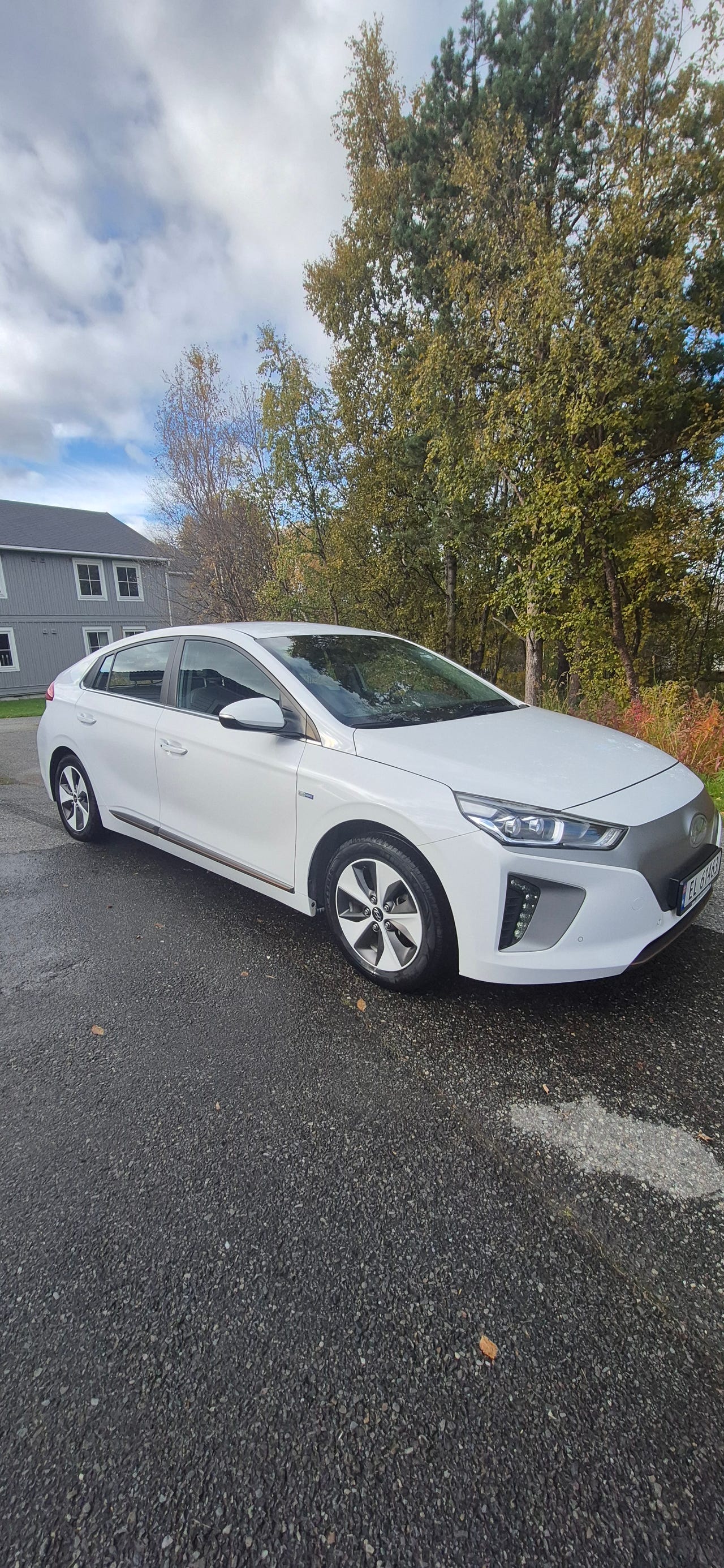 Hyundai IONIQ