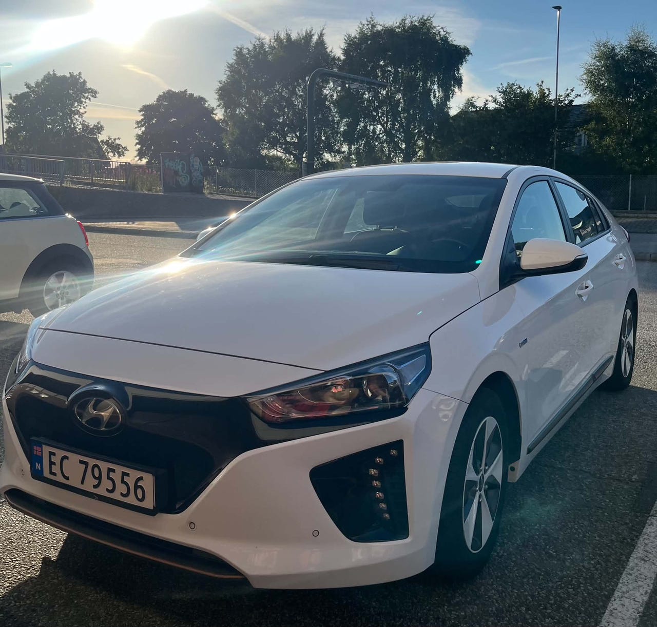 Hyundai IONIQ