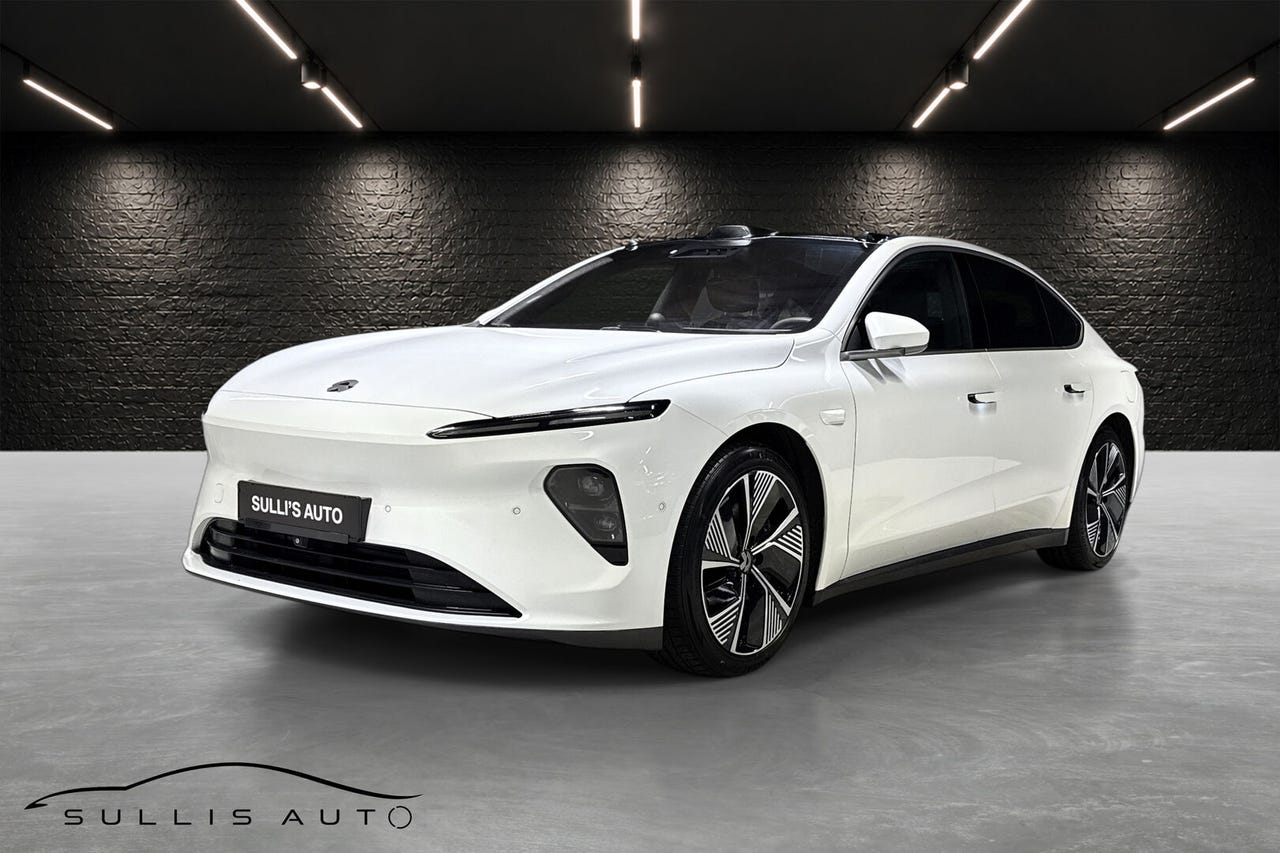 NIO ET7