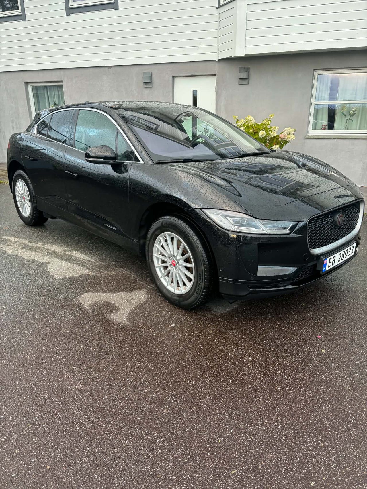 Jaguar I-PACE