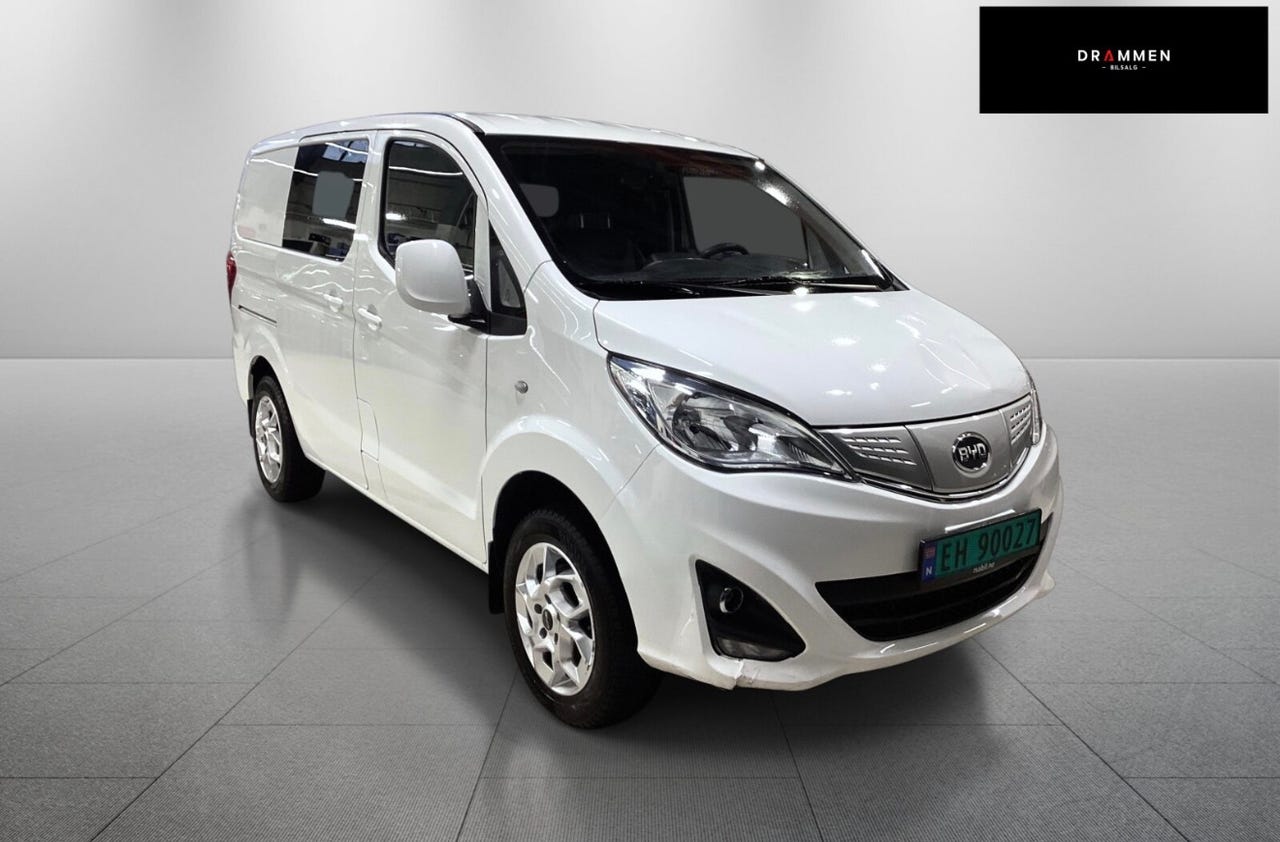 BYD T3