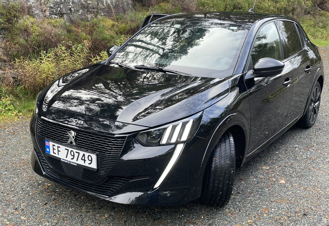 Peugeot e-208