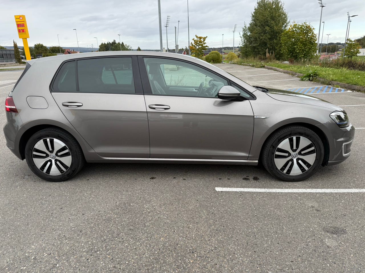Volkswagen e-Golf VII