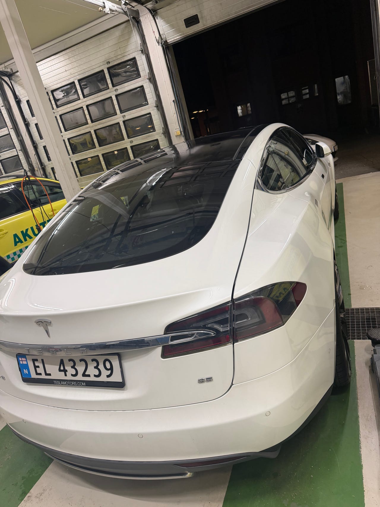 Tesla Model S