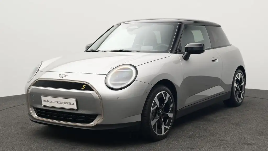 MINI Cooper SE Favoured Trim