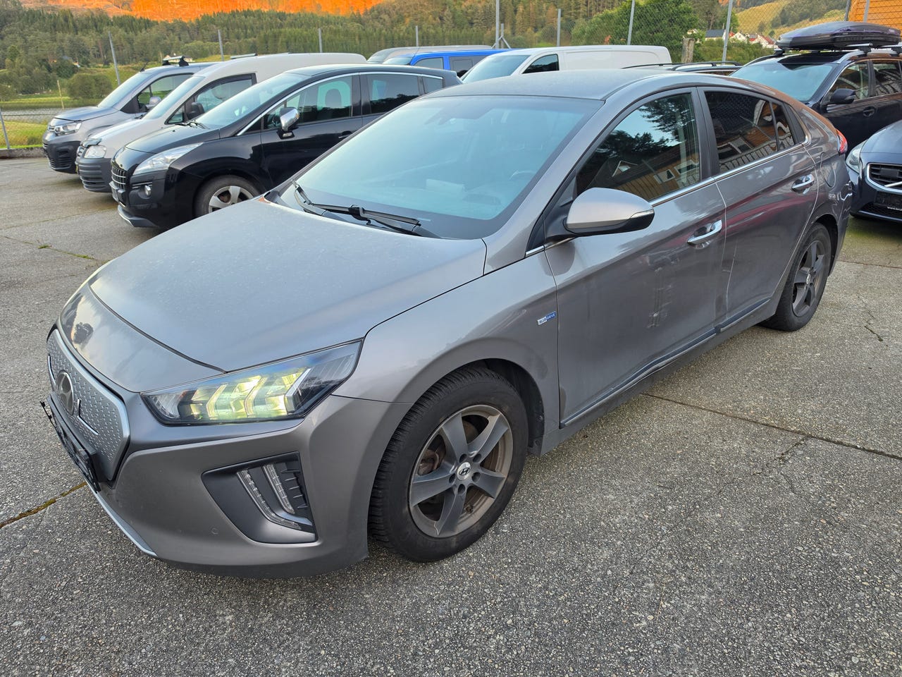 Hyundai IONIQ