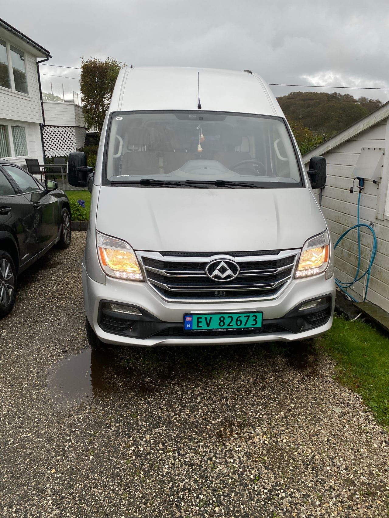 Maxus ev80
