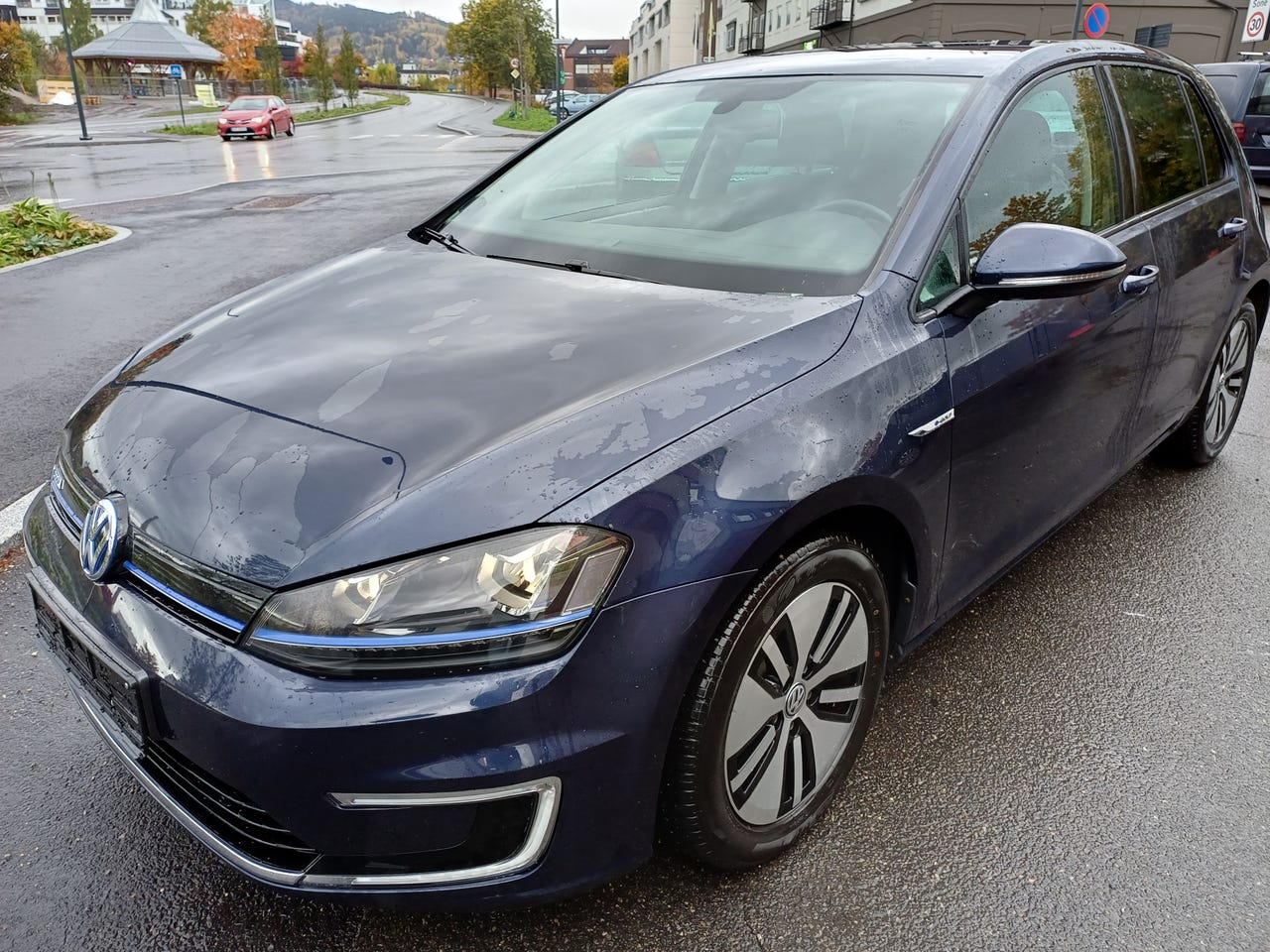 Volkswagen e-Golf VII