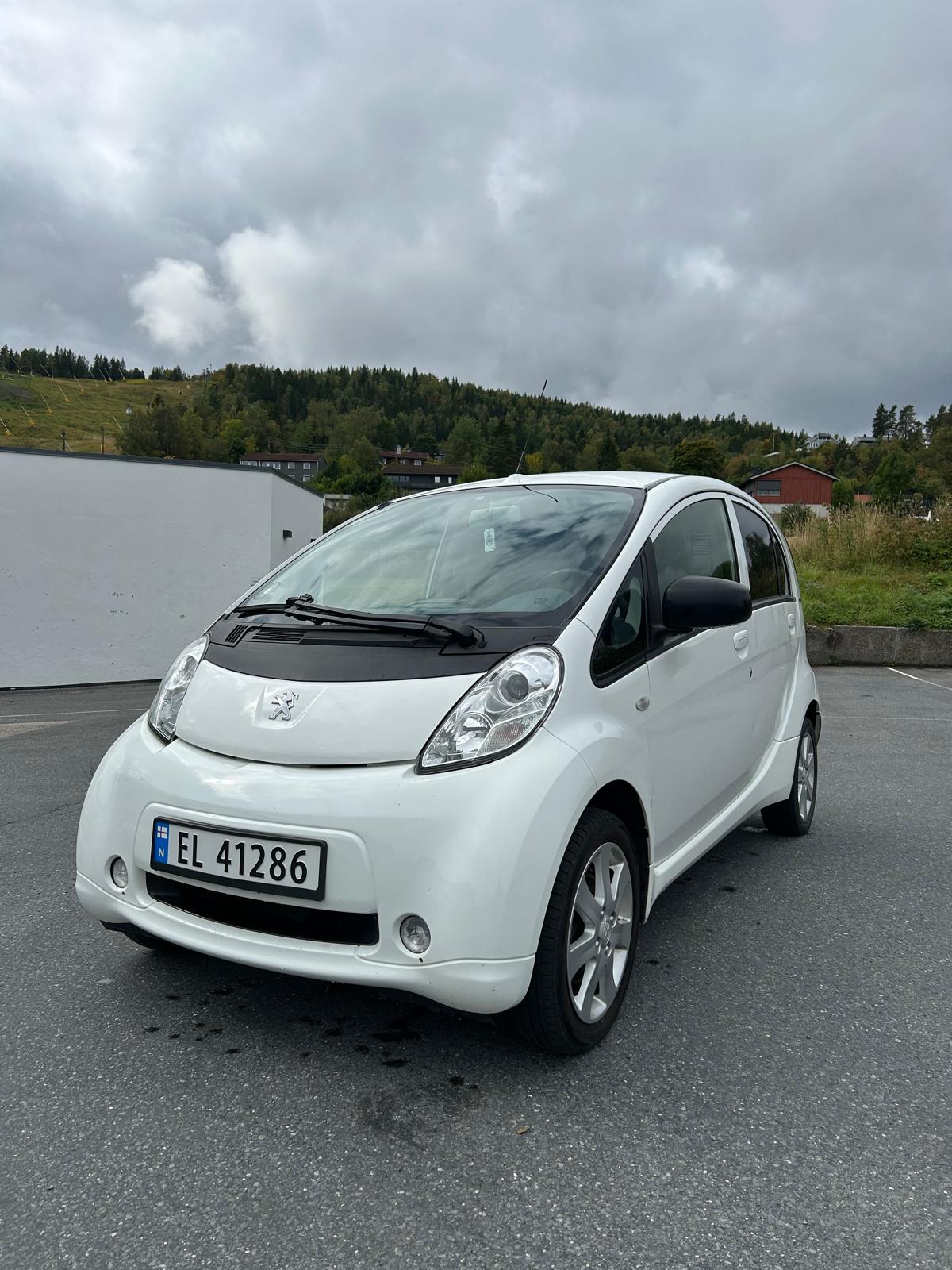 Peugeot iOn