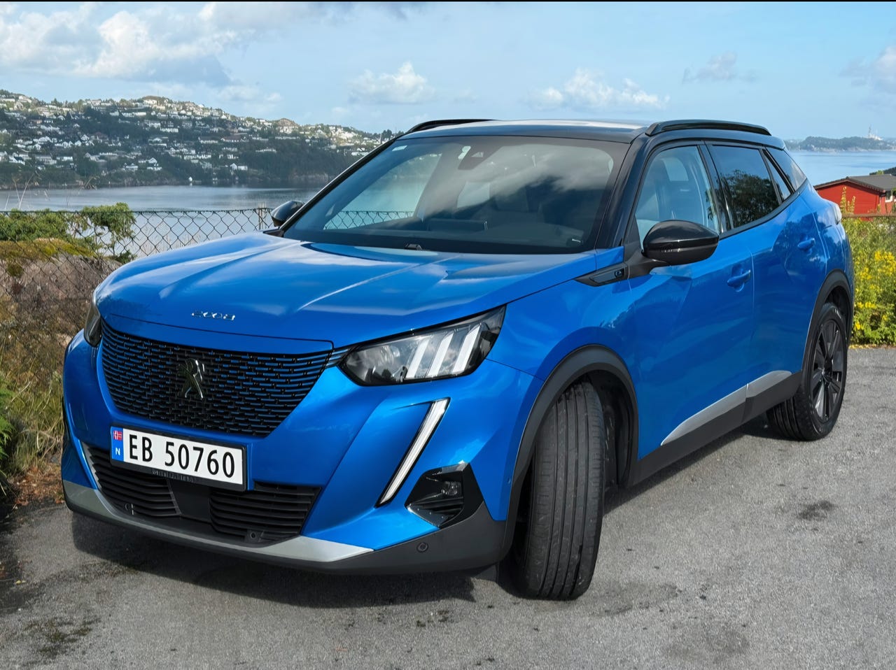 Peugeot e-2008