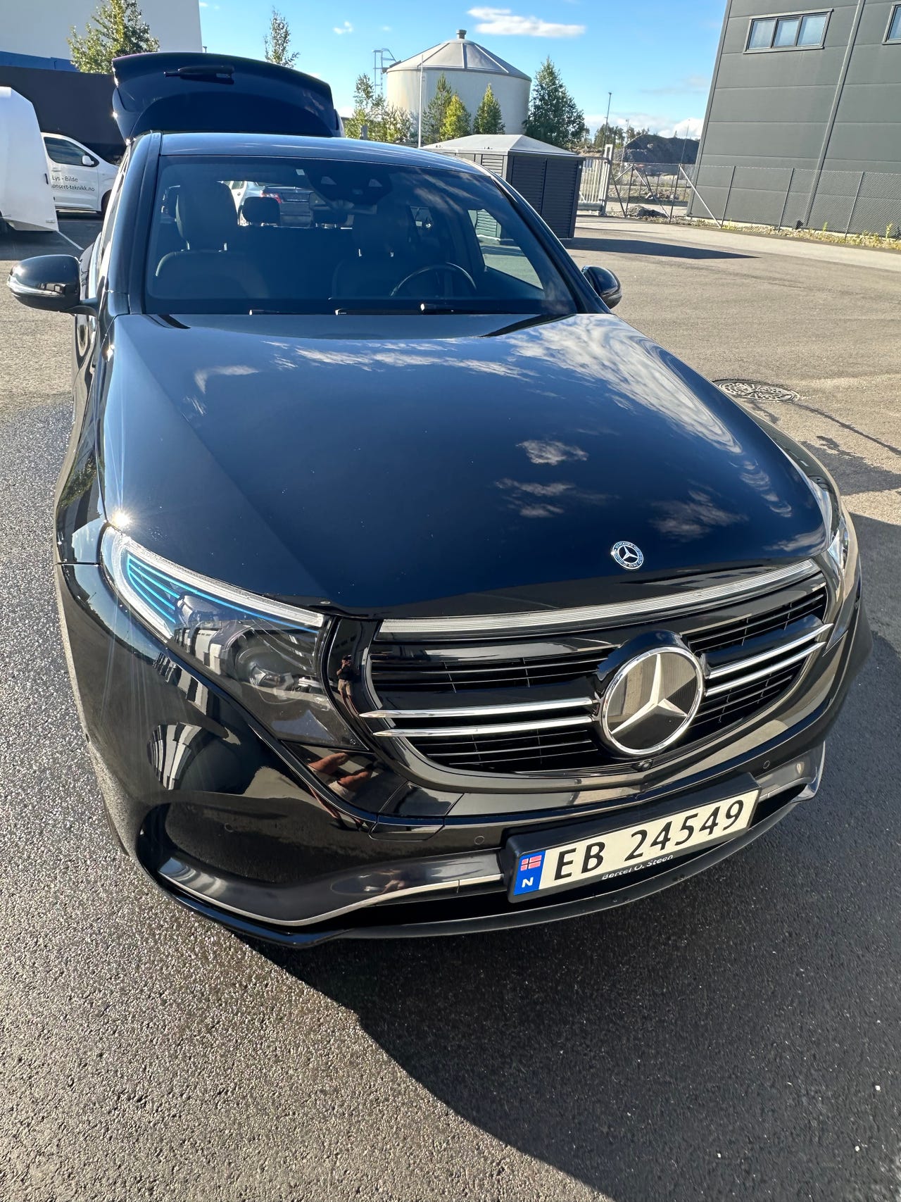 Mercedes-Benz EQC400