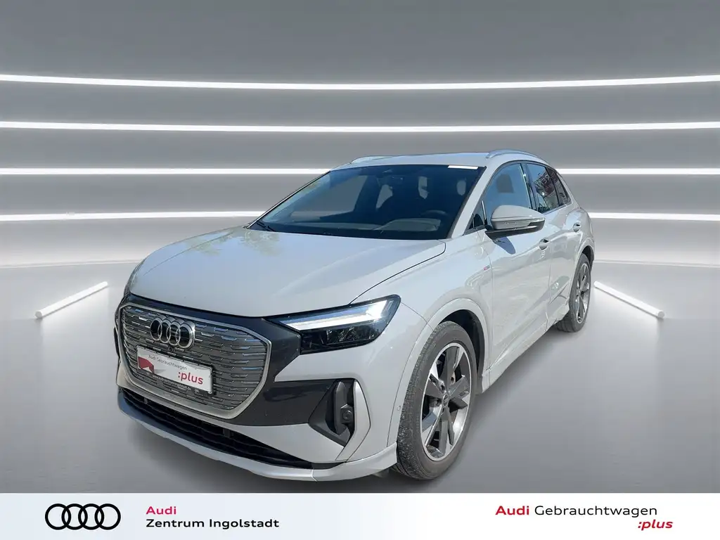 Audi Q4 e-tron 40 S line AHK STHZG Kamera PDC ACC 20"