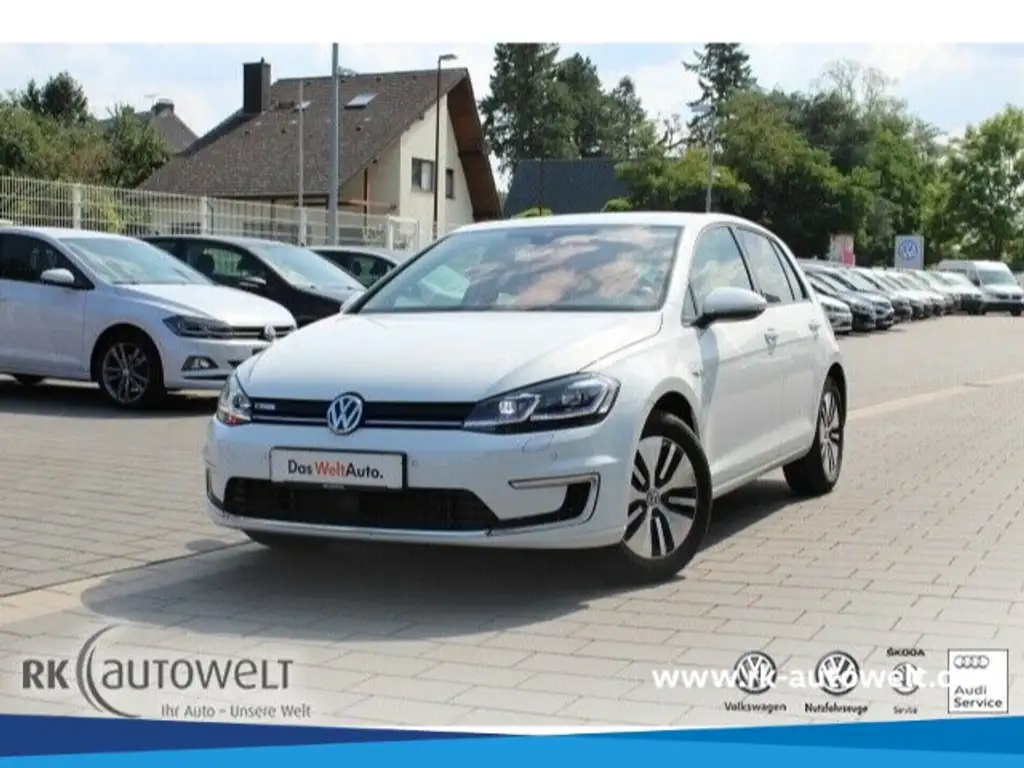 Volkswagen Golf E-Golf COMFO 100KW NAVI DYNAUDIO REAR VIEW