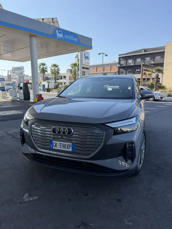 Audi Q4 e-tron Business Advanced Plus