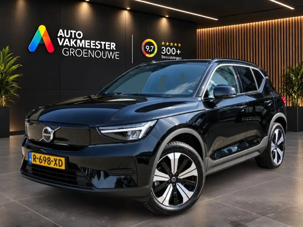 Volvo XC40 RECHARGE CORE 70 KWH / soh 92% / Trekhaak / Camera