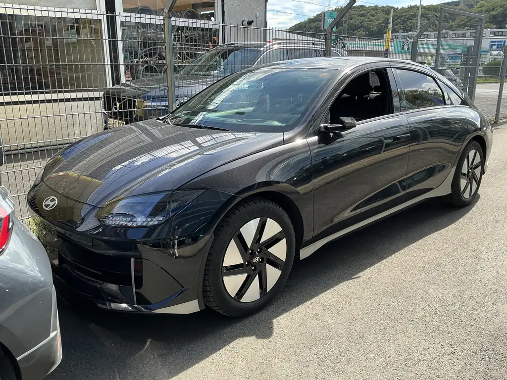 Hyundai IONIQ 6 Uniq Leder Memory BOSE 360Cam HUD 4WD