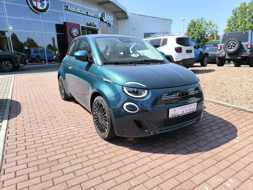 Fiat 500e La Prima by Bocelli