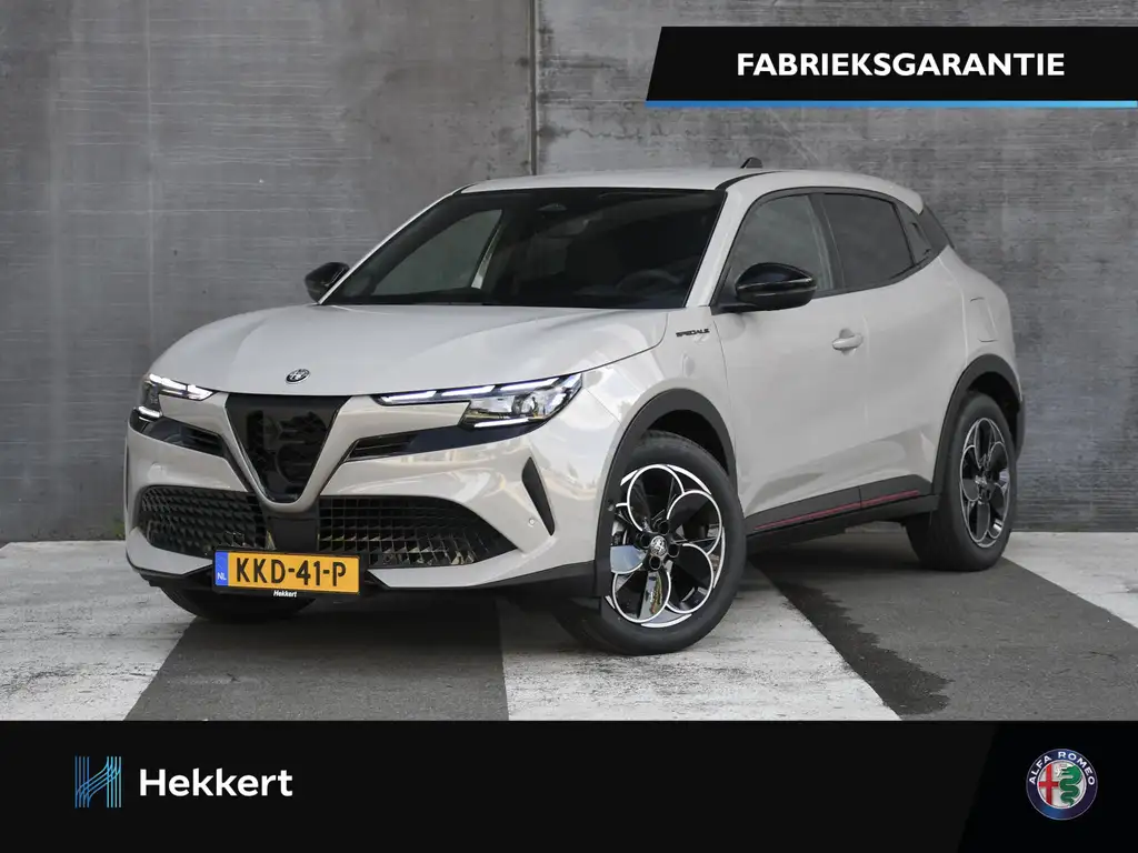 Alfa Romeo Junior Elettrica Speciale 54 kWh 156pk Automaat DODE HOEK