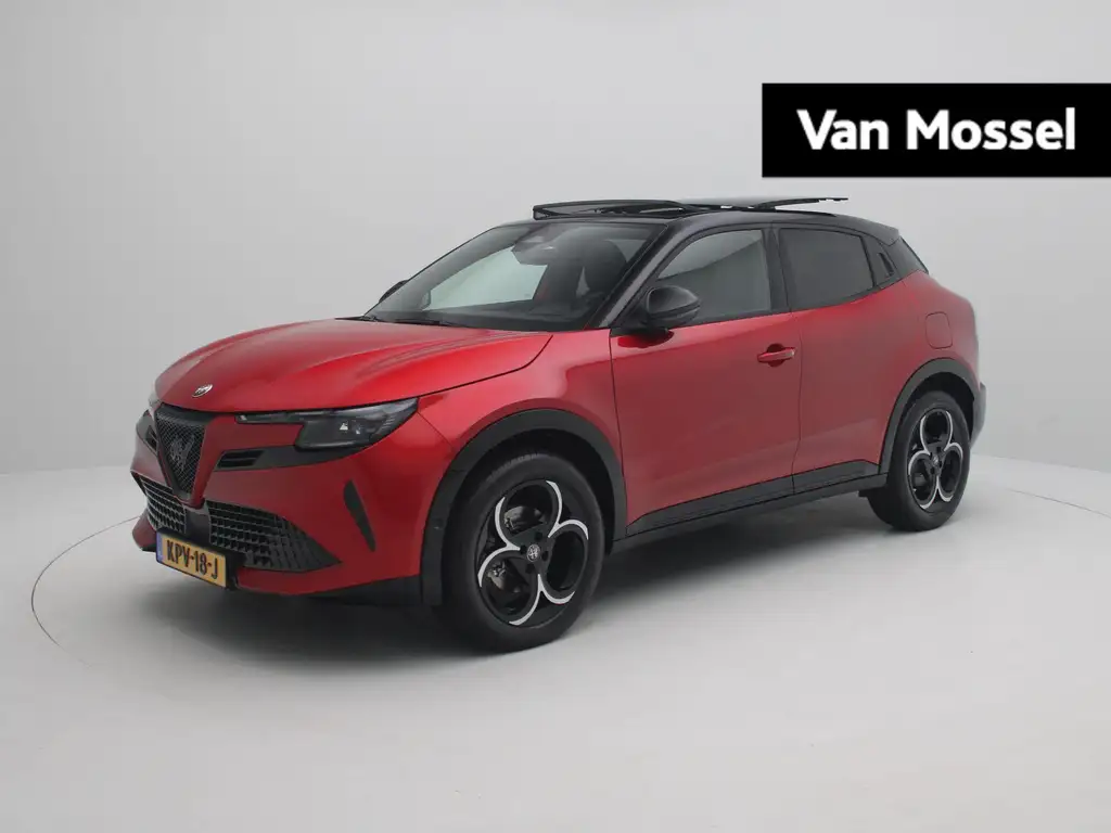Alfa Romeo Junior Elettrica Ti 54 kWh | Demo | tot 8 jaar garantie |