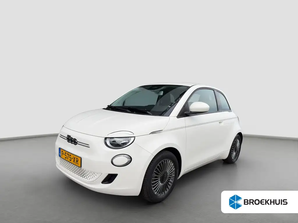 Fiat 500e Icon 118pk 42 kWh | SOH 93% |  Navigatie | Climate