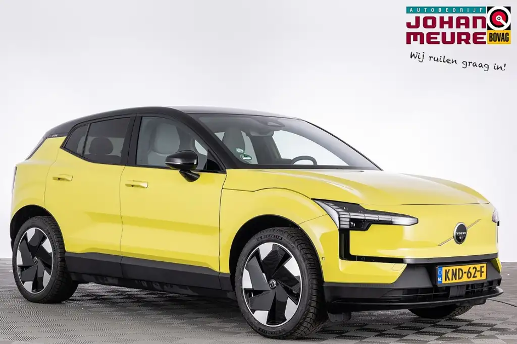 Volvo EX30 Single Motor Extended Range 69 kWh Ultra | PANORAM