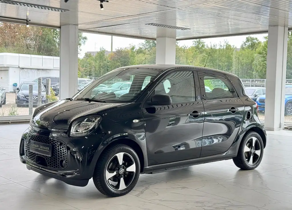 smart forFour EQ NAVI*LED*SITZH*PDC*TEMPO*CARPLAY*22KW