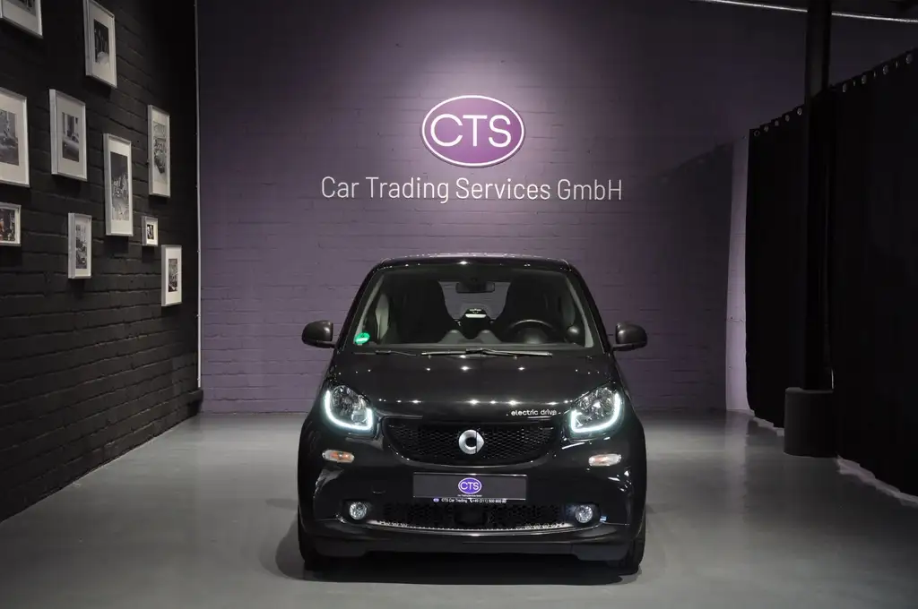 smart forTwo Coupe Electric Drive / EQ/PANO/1 HAND/JBL
