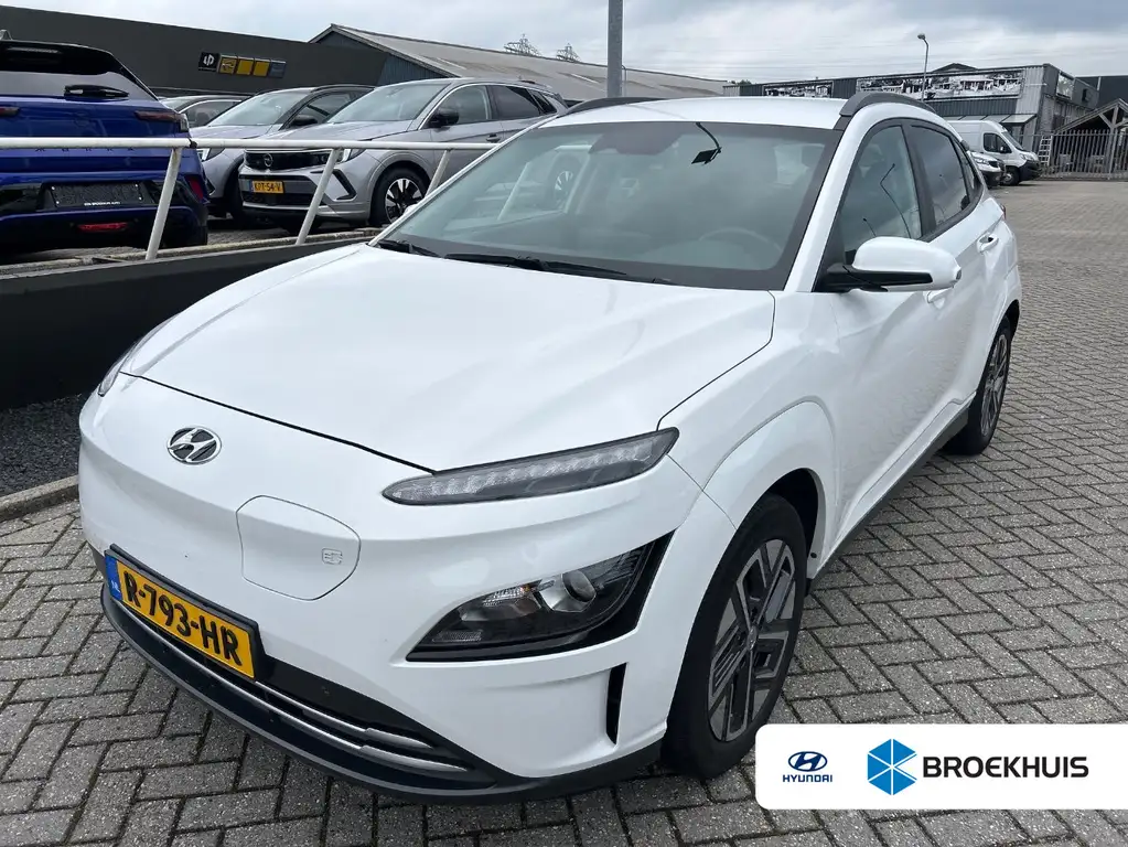 Hyundai KONA EV Comfort 39 kWh | Camera | Keyless | Apple Carpl