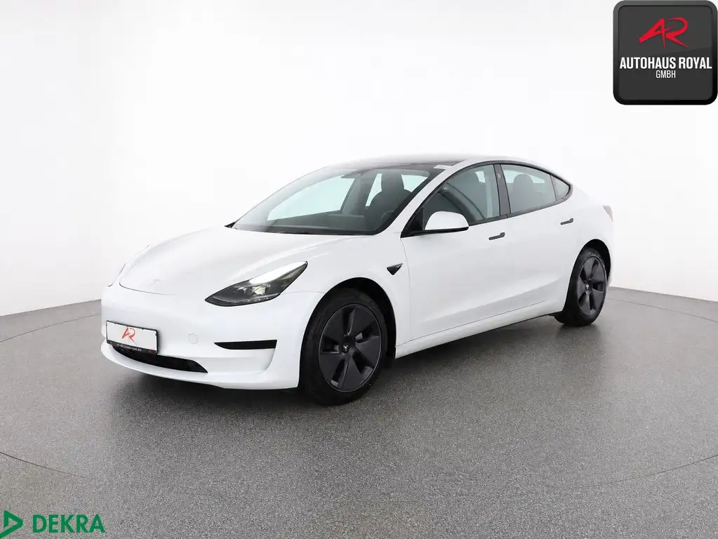 Tesla Model 3 RWD PANO,KEYLESS,ACC,KAMERA,WÄRMEPUMPE