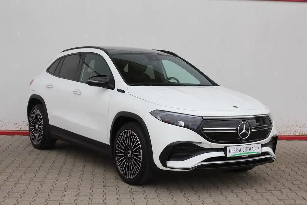 Mercedes-Benz EQA 300 4Matic AMG Line NIGHT PANO 23.265€ NETTO
