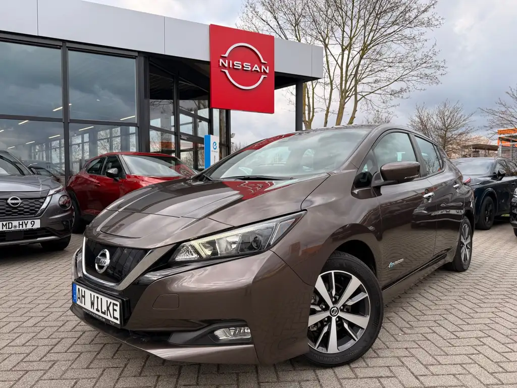 Nissan Leaf 40kWh Acenta/WINTERPAKET/KAMERA