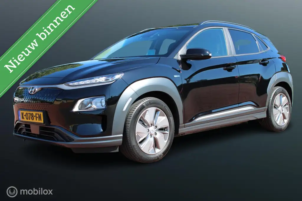 Hyundai KONA EV Fashion 64 kWh, 3 -fase laden, Navi, App connec