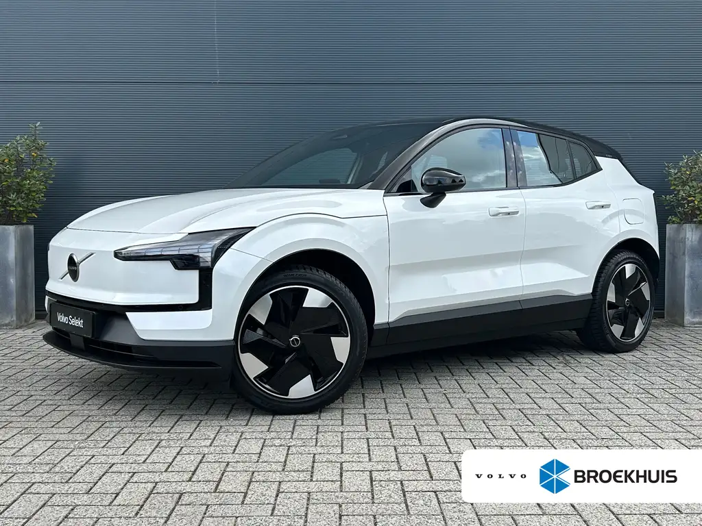 Volvo EX30 Single Motor Extended Range Plus 69 kWh | Harman/K