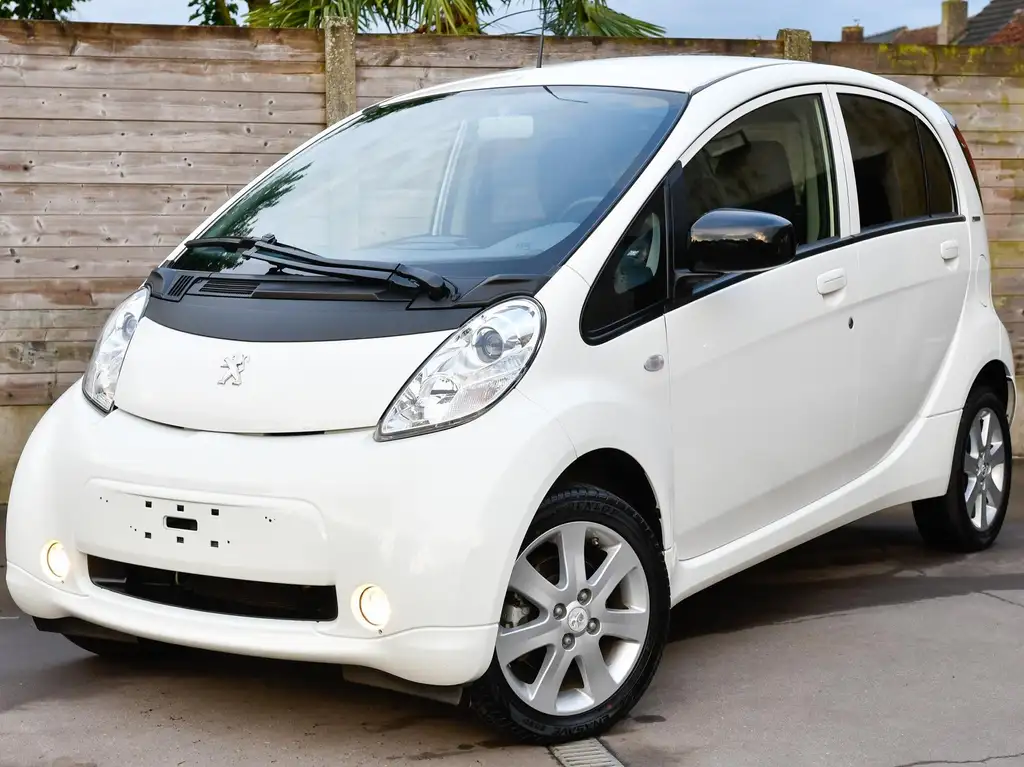 Peugeot iOn iOn 16.5 kWh *AC*Bluetooth*New*