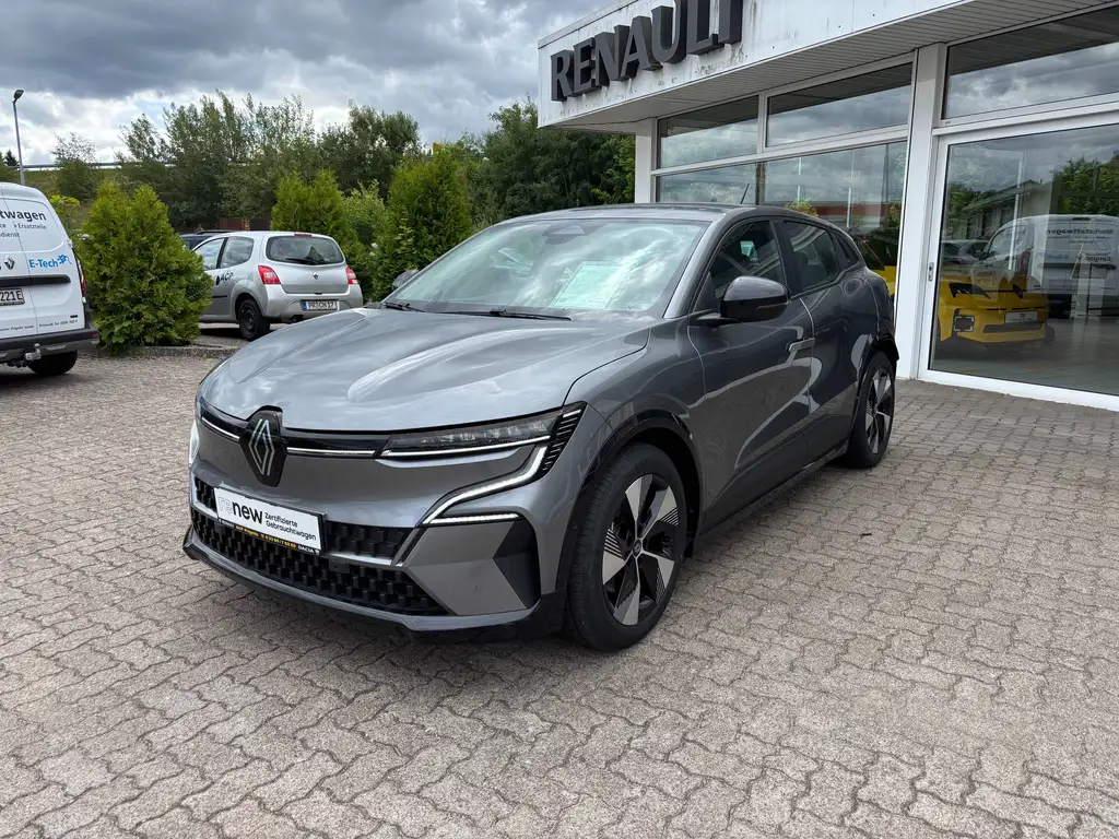 Renault Megane Equilibre EV60 220hp optimum charge