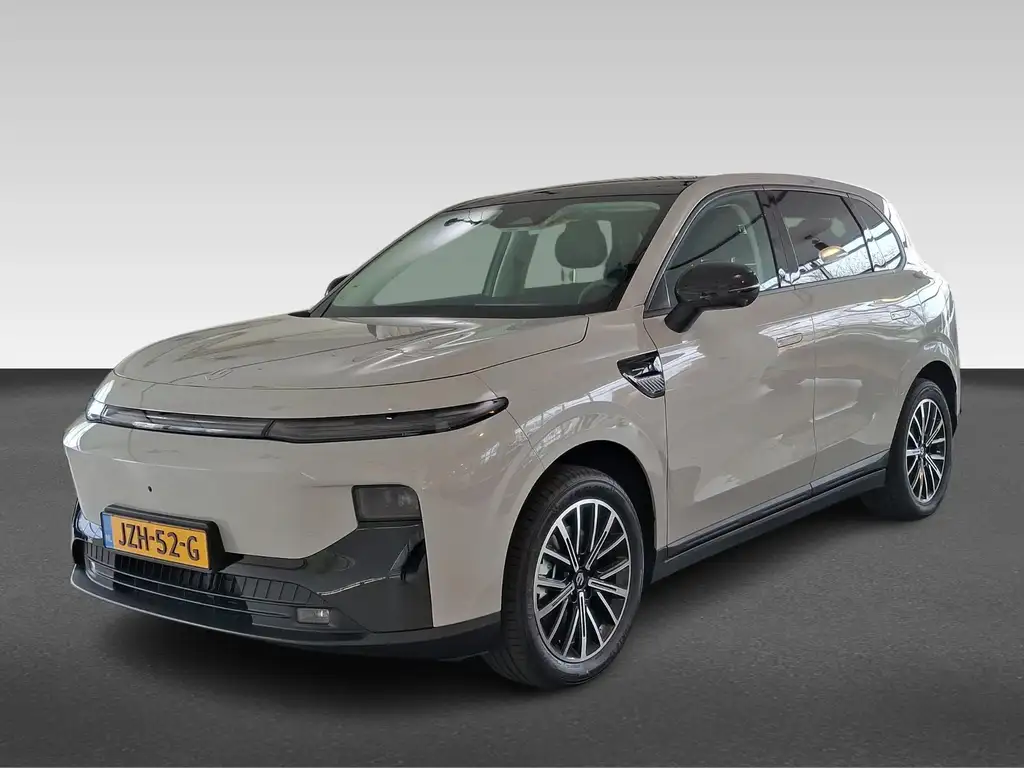 Leapmotor B10 EV 67,1 kWh 218pk Design