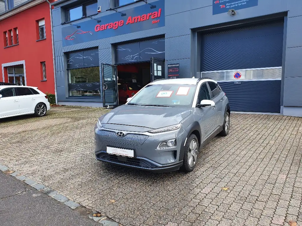 Hyundai KONA ELECTRO BLUE - DRIVE 204 CV SKY