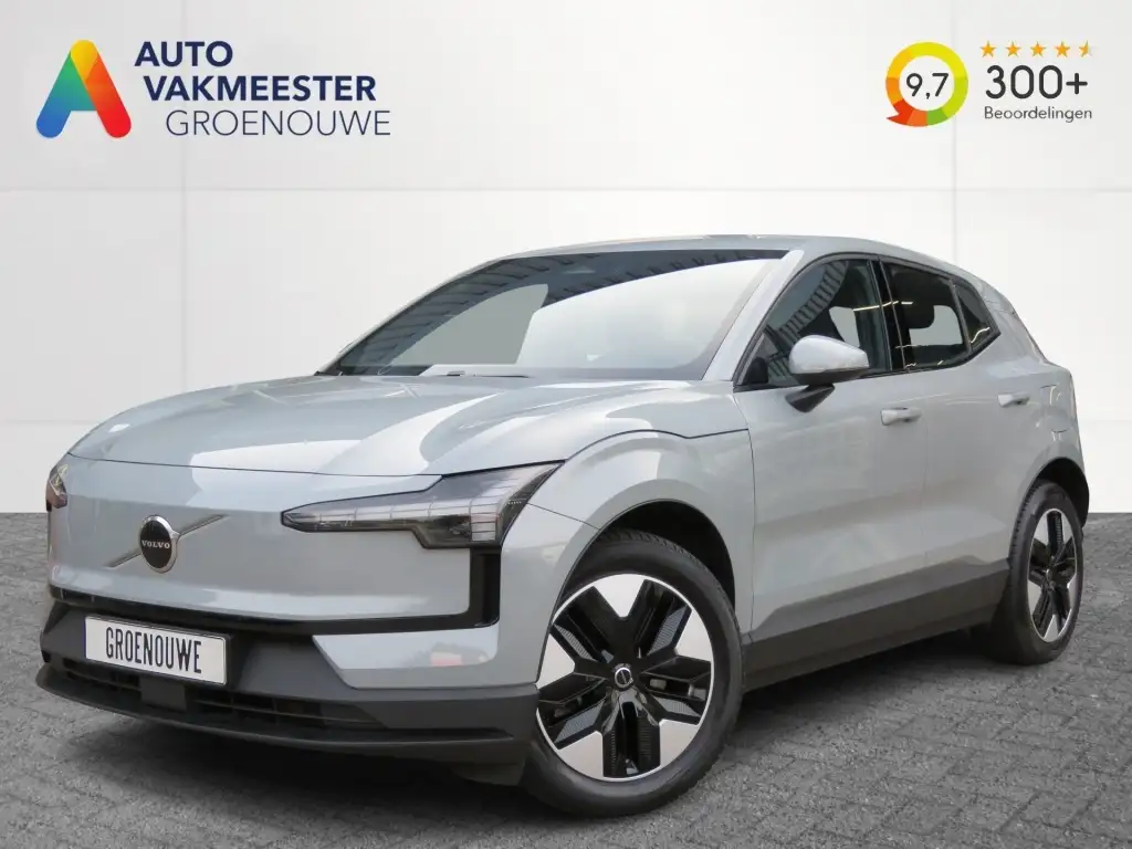 Volvo EX30 EXTENDED CORE 69 KWH / Trekhaak / Camera / BOVAG g