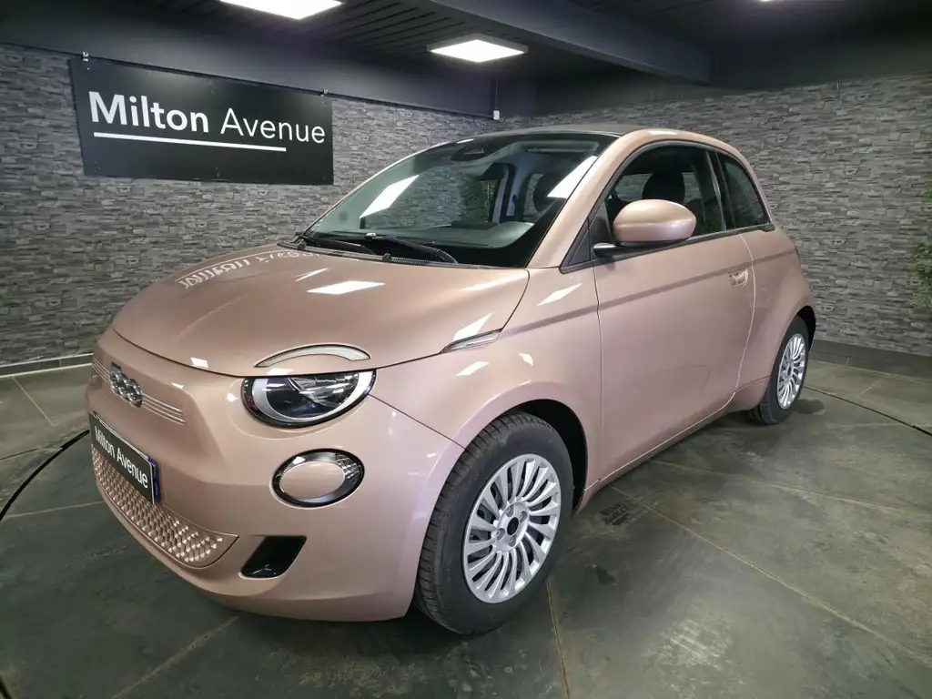 Fiat 500e Fiat 500 Cabriolet Electrique 42 kWh