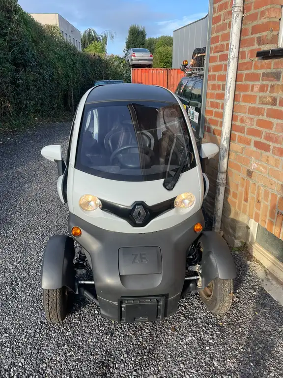 Renault Twizy 45