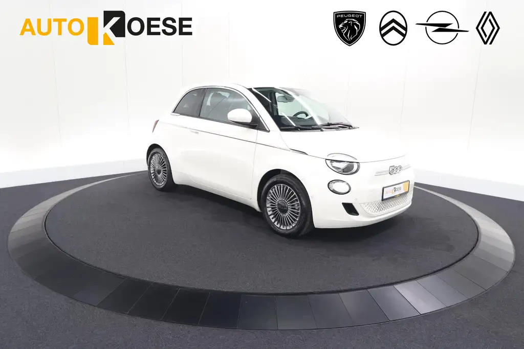 Fiat 500e Icon 42 kWh | 96.4% SoH | Dodehoekdetectie | Camer
