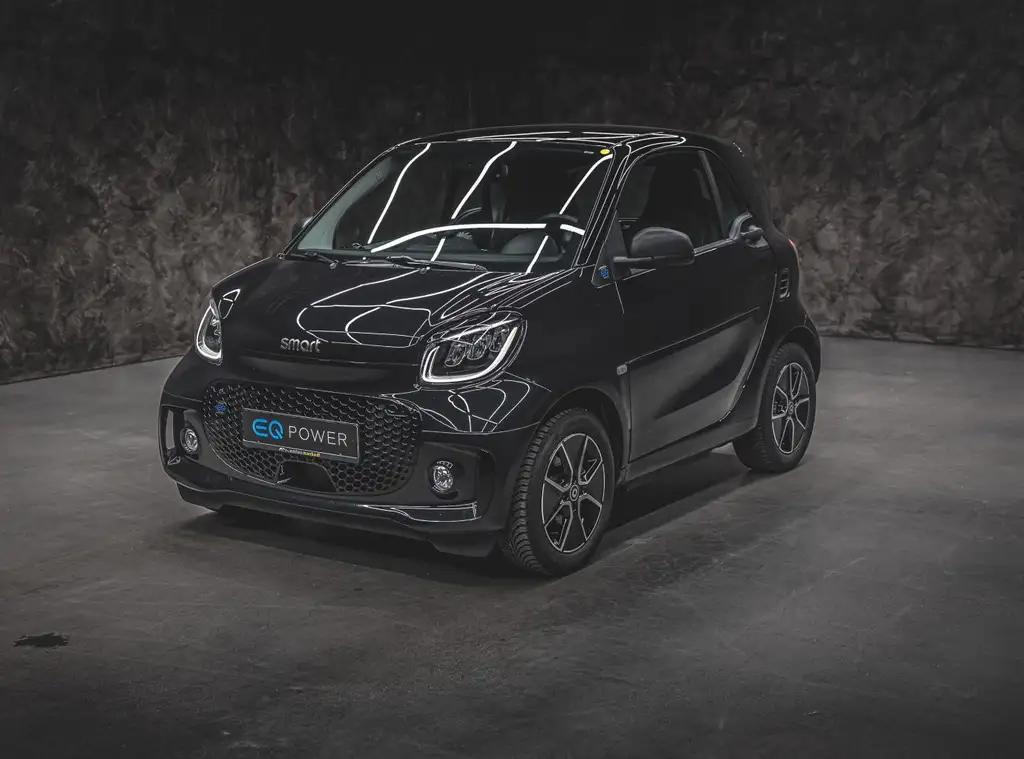 smart forTwo EQ coupe passion EXCLUSIVE: IST WIE NEU!