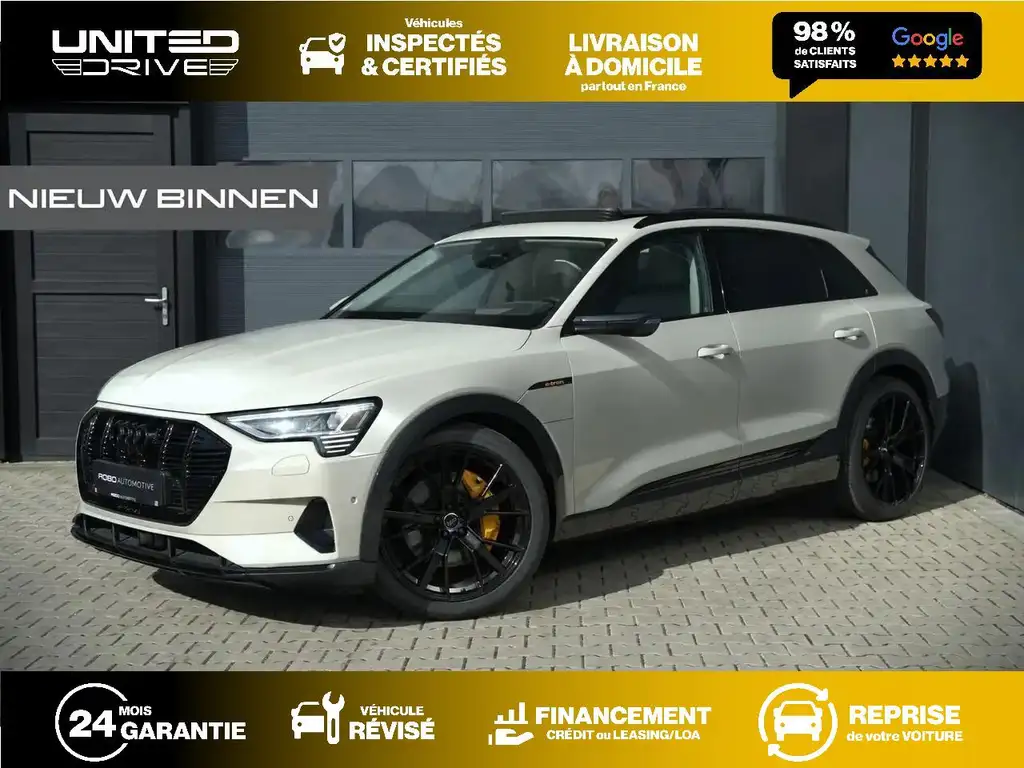 Audi e-tron e-tron e-Quattro 55 - 408  SUV .