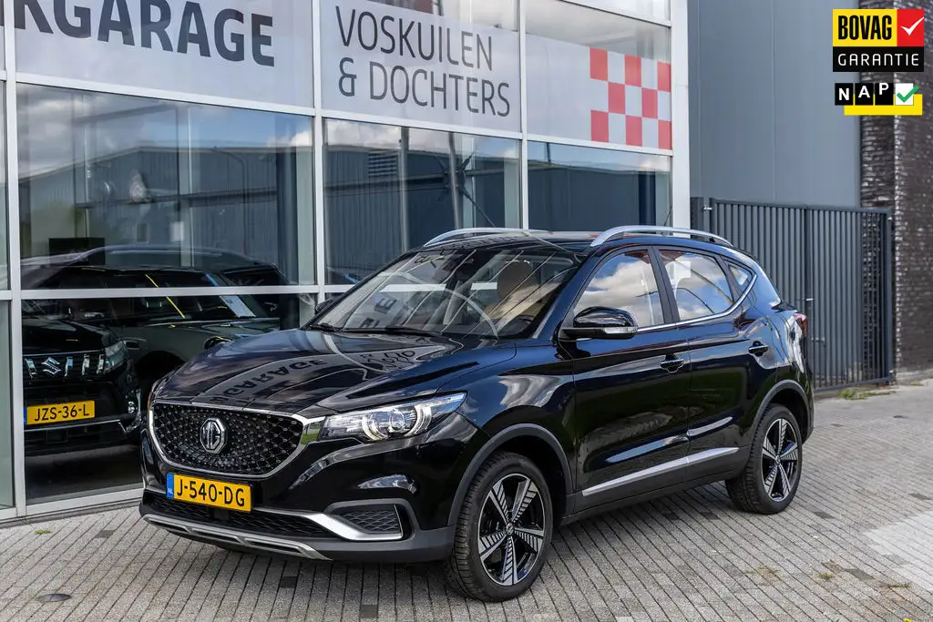 MG ZS EV EV Luxury 45 kWh Beige lederen interieur