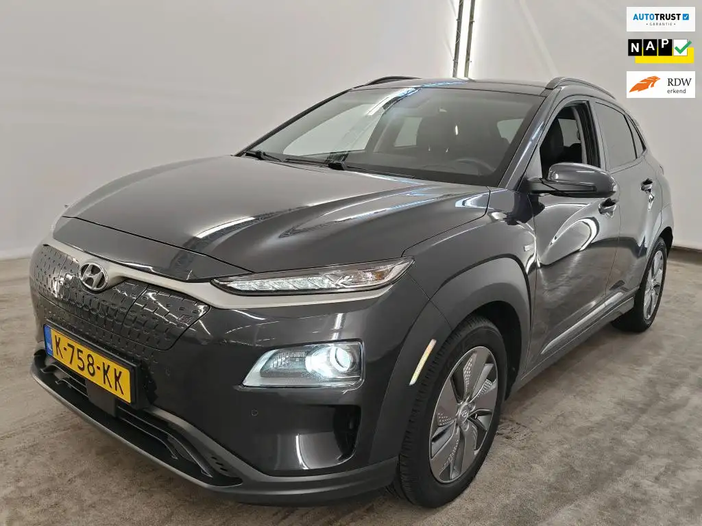Hyundai KONA EV Premium 64 kWh Warmtepomp SOH 100% FASE 3 Verke