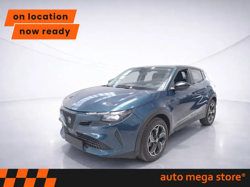 Alfa Romeo Junior Elettrica 54 kWh ACC/LED/PDC/Carplay