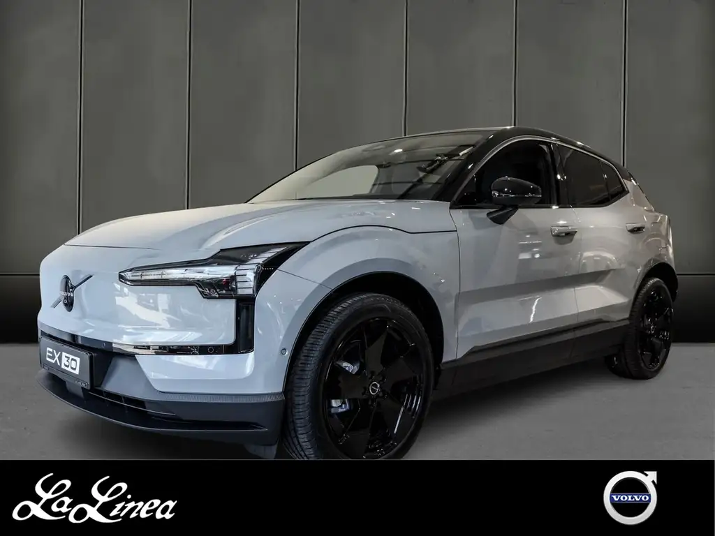 Volvo EX30 Ultra Black Edition 2WD Pure Electric Übernahme...