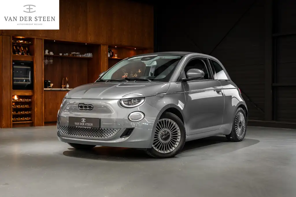 Fiat 500C Icon 42 kWh Camera | Dodehoekdetectie